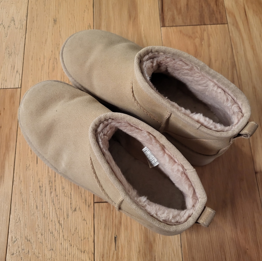 Ugg Classic Ultra Mini Platform
